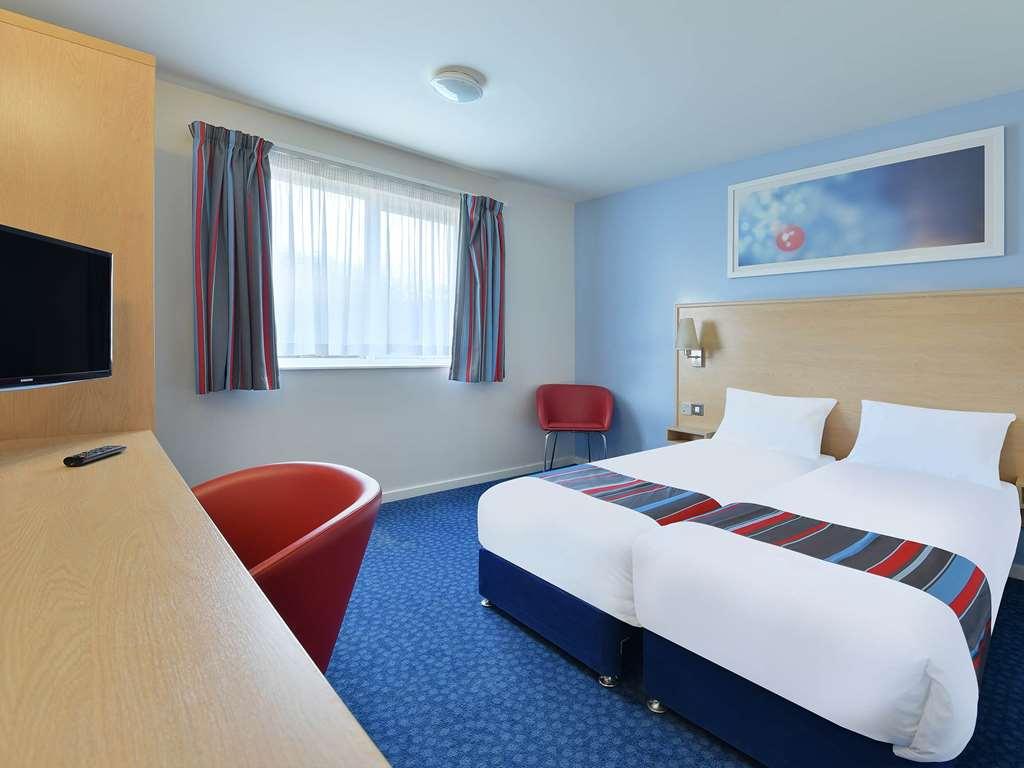 Travelodge Liverpool Docks Habitación foto